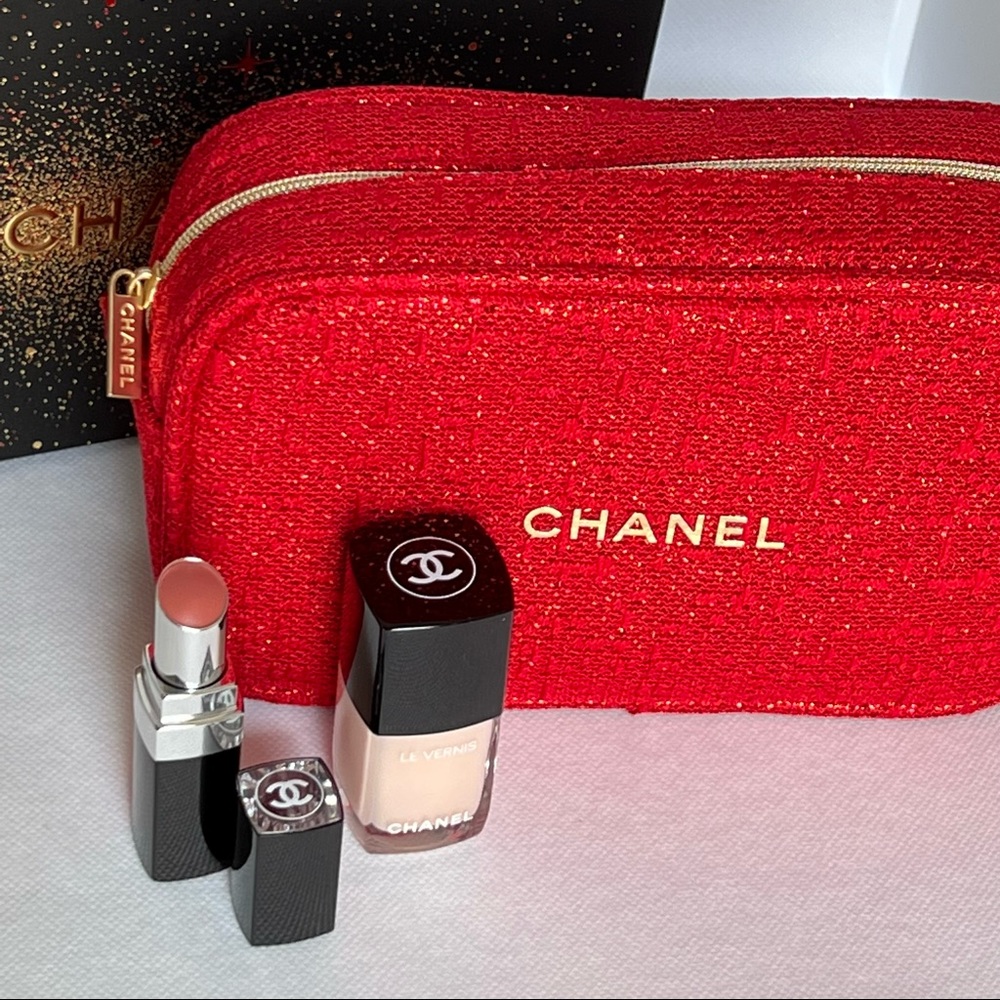 CHANEL Natural Touch Lip & Nail Color Set